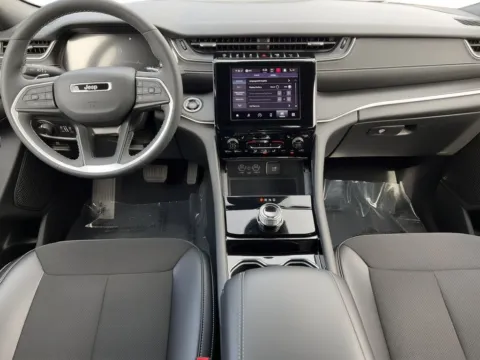 More photos of 2023 Jeep Grand Cherokee L Altitude at Zeigler Chrysler Dodge Jeep Ram of Grandville, MI