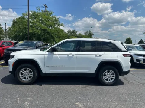 More photos of 2022 Jeep Grand Cherokee Laredo at Zeigler Chrysler Dodge Jeep Ram of Grandville, MI