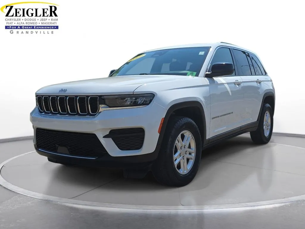 White 2022 Jeep Grand Cherokee Laredo for sale in Grandville, MI