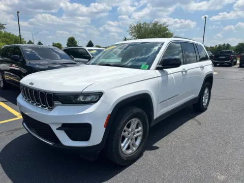 More photos of 2022 Jeep Grand Cherokee Laredo at Zeigler Chrysler Dodge Jeep Ram of Grandville, MI