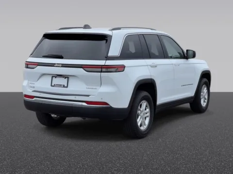 More photos of 2022 Jeep Grand Cherokee Laredo at Zeigler Chrysler Dodge Jeep Ram of Grandville, MI
