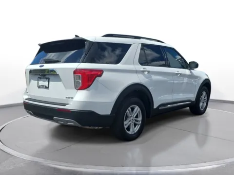 More photos of 2024 Ford Explorer XLT at Zeigler Chrysler Dodge Jeep Ram of Grandville, MI