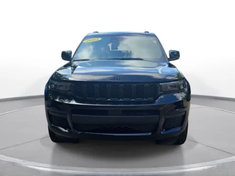 Photos of 2023 Jeep Grand Cherokee L Altitude for sale in Grandville, MI at Zeigler Chrysler Dodge Jeep Ram of Grandville