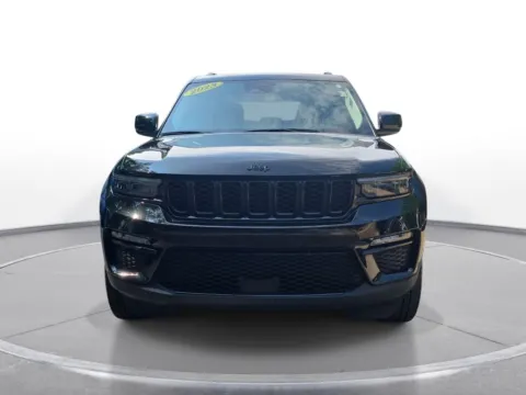 Photos of 2023 Jeep Grand Cherokee Limited for sale in Grandville, MI at Zeigler Chrysler Dodge Jeep Ram of Grandville