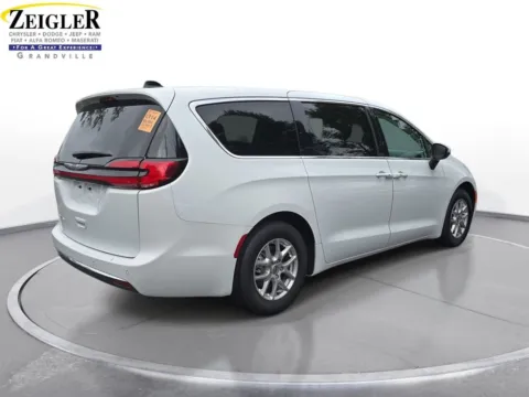More photos of 2023 Chrysler Pacifica Touring L at Zeigler Chrysler Dodge Jeep Ram of Grandville, MI