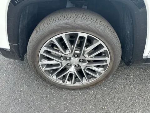 More photos of 2023 Jeep Compass Limited at Zeigler Chrysler Dodge Jeep Ram of Grandville, MI
