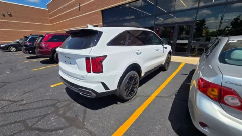 More photos of 2023 Kia Sorento SX-Prestige at Zeigler Chrysler Dodge Jeep Ram of Grandville, MI