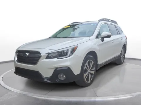 White 2019 Subaru Outback 2.5i for sale in Grandville, MI