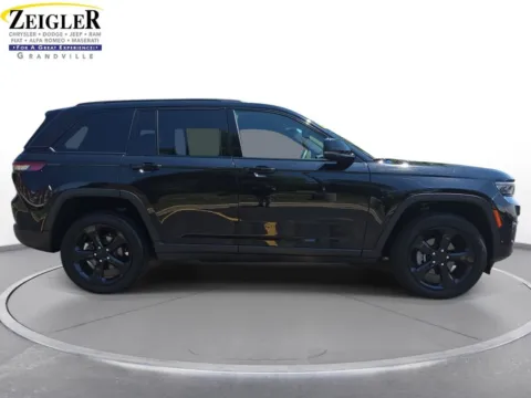 More photos of 2023 Jeep Grand Cherokee Altitude X at Zeigler Chrysler Dodge Jeep Ram of Grandville, MI