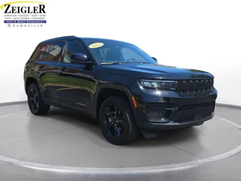 Another view of 2023 Jeep Grand Cherokee Altitude X for sale in Grandville, MI at Zeigler Chrysler Dodge Jeep Ram of Grandville
