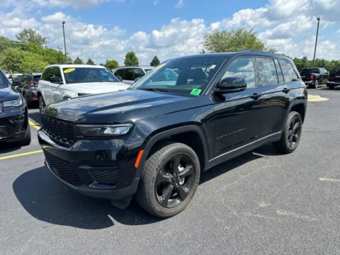 More photos of 2023 Jeep Grand Cherokee Altitude X at Zeigler Chrysler Dodge Jeep Ram of Grandville, MI