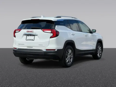 Another view of 2024 GMC Terrain SLT for sale in Grandville, MI at Zeigler Chrysler Dodge Jeep Ram of Grandville