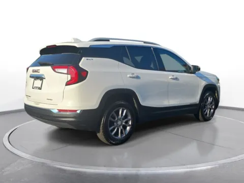 More photos of 2024 GMC Terrain SLT at Zeigler Chrysler Dodge Jeep Ram of Grandville, MI