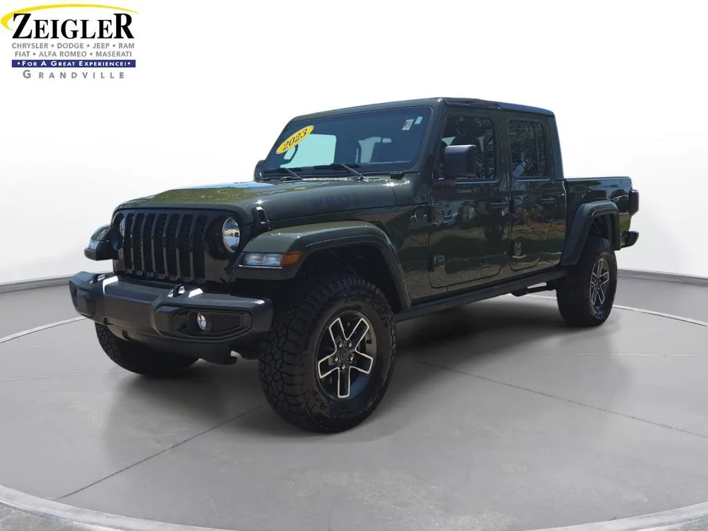 2023 Jeep Gladiator Willys for sale in Grandville, MI