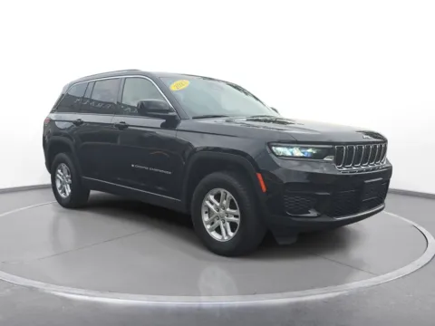 Another view of 2023 Jeep Grand Cherokee Laredo for sale in Grandville, MI at Zeigler Chrysler Dodge Jeep Ram of Grandville