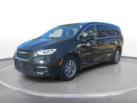 Black 2025 Chrysler Pacifica Select for sale in Grandville, MI