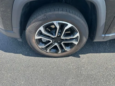 More photos of 2023 Jeep Compass Limited at Zeigler Chrysler Dodge Jeep Ram of Grandville, MI