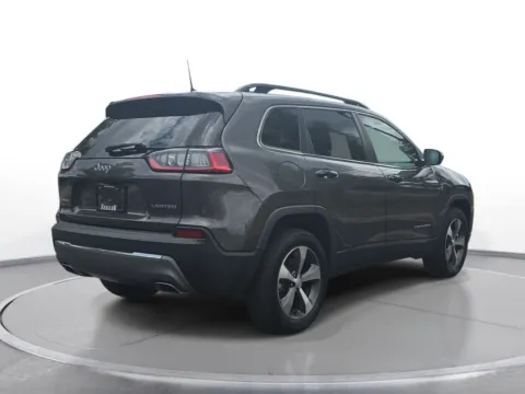 More photos of 2022 Jeep Cherokee Limited at Zeigler Chrysler Dodge Jeep Ram of Grandville, MI