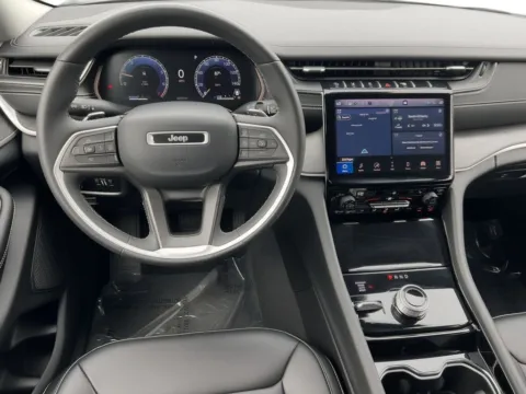 More photos of 2023 Jeep Grand Cherokee L Limited at Zeigler Chrysler Dodge Jeep Ram of Grandville, MI