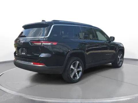 More photos of 2023 Jeep Grand Cherokee L Limited at Zeigler Chrysler Dodge Jeep Ram of Grandville, MI