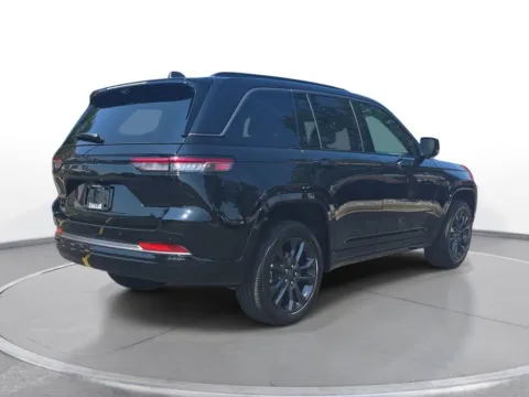 More photos of 2026 Jeep Grand Cherokee Limited Reserve at Zeigler Chrysler Dodge Jeep Ram of Grandville, MI