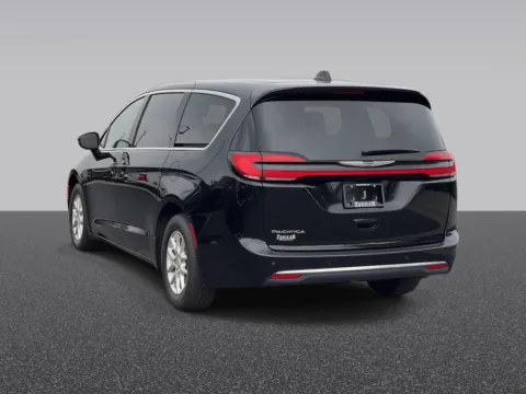 Another view of 2025 Chrysler Pacifica Select for sale in Grandville, MI at Zeigler Chrysler Dodge Jeep Ram of Grandville
