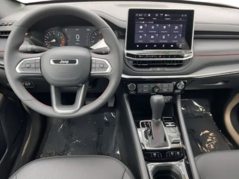 More photos of 2023 Jeep Compass Trailhawk at Zeigler Chrysler Dodge Jeep Ram of Grandville, MI