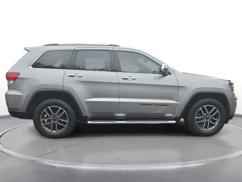 More photos of 2020 Jeep Grand Cherokee Limited at Zeigler Chrysler Dodge Jeep Ram of Grandville, MI