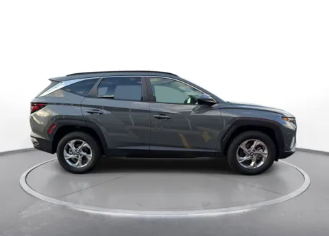 More photos of 2024 Hyundai Tucson SEL at Zeigler Chrysler Dodge Jeep Ram of Grandville, MI