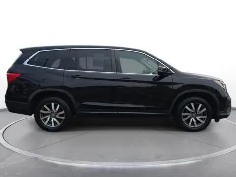 More photos of 2020 Honda Pilot EX-L at Zeigler Chrysler Dodge Jeep Ram of Grandville, MI