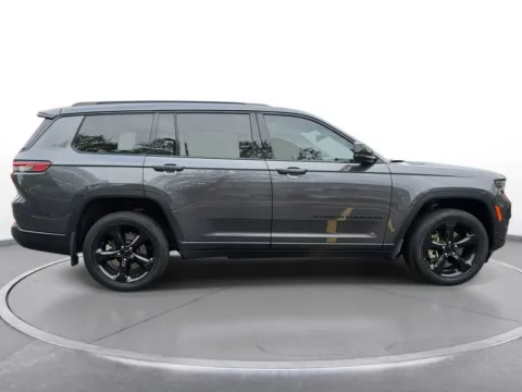 More photos of 2023 Jeep Grand Cherokee L Altitude X at Zeigler Chrysler Dodge Jeep Ram of Grandville, MI