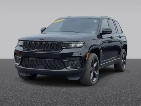 Photos of 2023 Jeep Grand Cherokee Altitude X for sale in Grandville, MI at Zeigler Chrysler Dodge Jeep Ram of Grandville