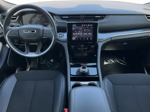 More photos of 2022 Jeep Grand Cherokee Altitude at Zeigler Chrysler Dodge Jeep Ram of Grandville, MI