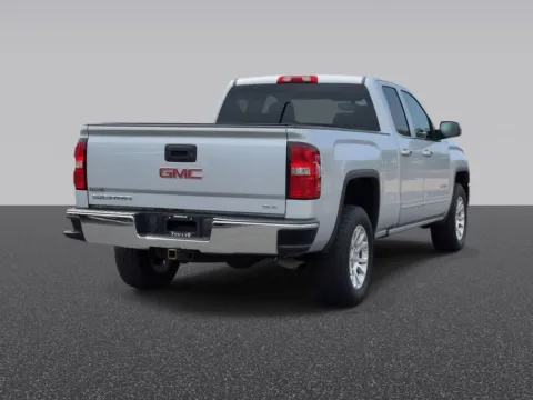 More photos of 2016 GMC Sierra 1500 SLE at Zeigler Chrysler Dodge Jeep Ram of Grandville, MI