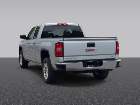More photos of 2016 GMC Sierra 1500 SLE at Zeigler Chrysler Dodge Jeep Ram of Grandville, MI