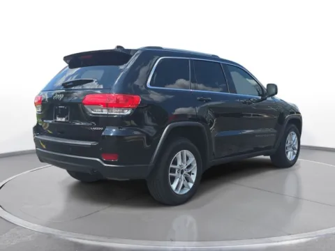 More photos of 2017 Jeep Grand Cherokee Laredo at Zeigler Chrysler Dodge Jeep Ram of Grandville, MI