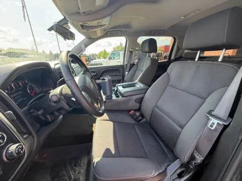 More photos of 2017 Chevrolet Silverado 1500 LT at Zeigler Chrysler Dodge Jeep Ram of Grandville, MI