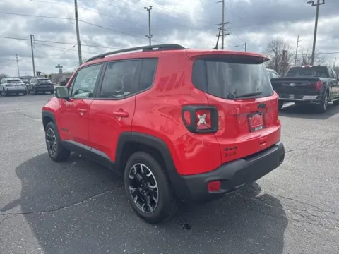 More photos of 2023 Jeep Renegade Latitude at Zeigler Chrysler Dodge Jeep Ram of Grandville, MI