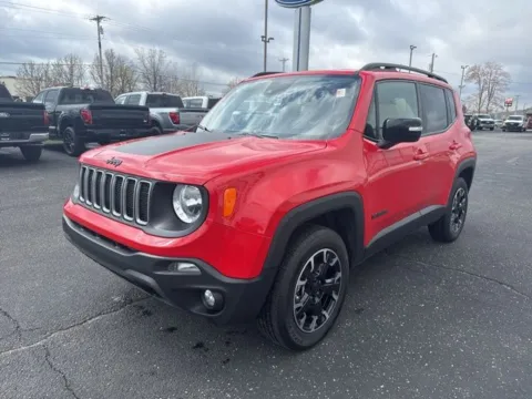 More photos of 2023 Jeep Renegade Latitude at Zeigler Chrysler Dodge Jeep Ram of Grandville, MI