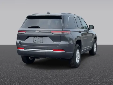 More photos of 2023 Jeep Grand Cherokee Laredo at Zeigler Chrysler Dodge Jeep Ram of Grandville, MI