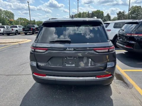 More photos of 2023 Jeep Grand Cherokee Laredo at Zeigler Chrysler Dodge Jeep Ram of Grandville, MI