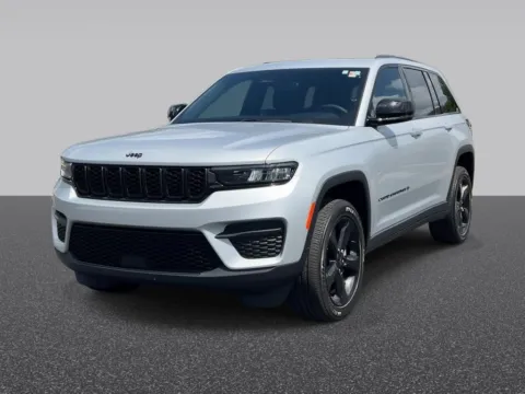 Photos of 2023 Jeep Grand Cherokee Altitude X for sale in Grandville, MI at Zeigler Chrysler Dodge Jeep Ram of Grandville