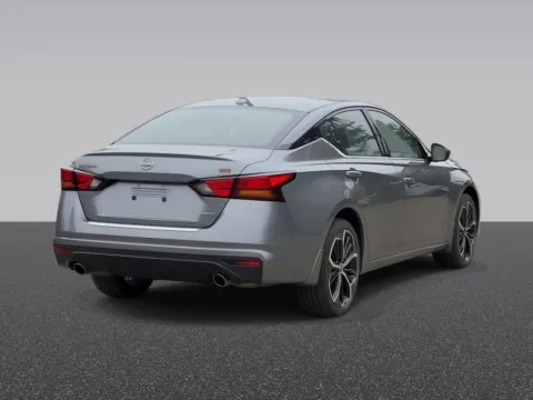Another view of 2023 Nissan Altima 2.5 SR for sale in Grandville, MI at Zeigler Chrysler Dodge Jeep Ram of Grandville