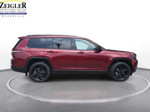 More photos of 2023 Jeep Grand Cherokee L Altitude at Zeigler Chrysler Dodge Jeep Ram of Grandville, MI