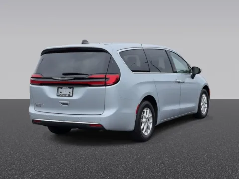More photos of 2023 Chrysler Pacifica Touring at Zeigler Chrysler Dodge Jeep Ram of Grandville, MI