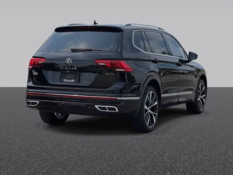Another view of 2024 Volkswagen Tiguan 2.0T SEL R-Line for sale in Grandville, MI at Zeigler Chrysler Dodge Jeep Ram of Grandville