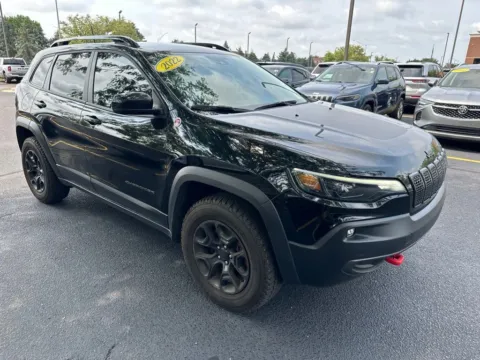 Black 2022 Jeep Cherokee Trailhawk for sale in Grandville, MI