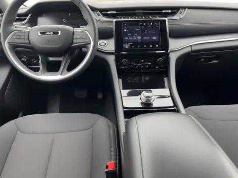 More photos of 2023 Jeep Grand Cherokee Laredo at Zeigler Chrysler Dodge Jeep Ram of Grandville, MI