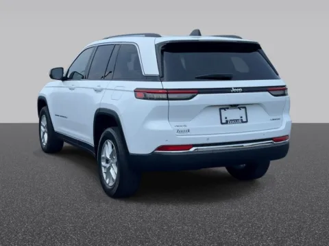 More photos of 2023 Jeep Grand Cherokee Laredo at Zeigler Chrysler Dodge Jeep Ram of Grandville, MI