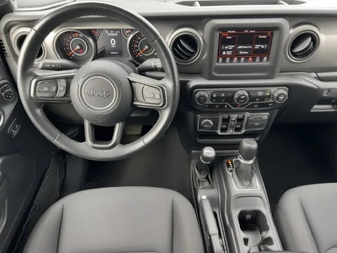 More photos of 2022 Jeep Gladiator Willys at Zeigler Chrysler Dodge Jeep Ram of Grandville, MI
